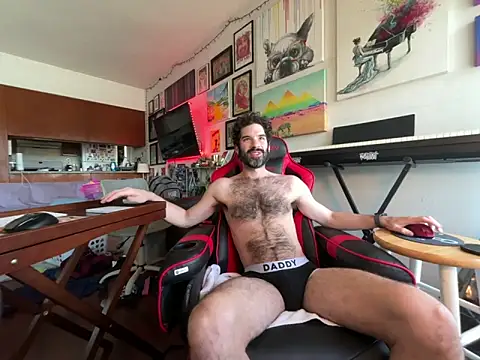 Pupscritch online show from 02/18/26, 07:32