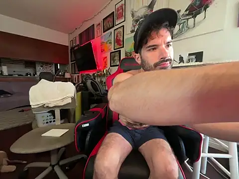 Pupscritch online show from 03/19/26, 03:16