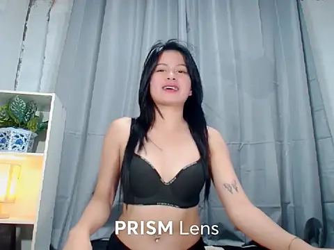 Urasian ladybug online show from 09/23/25, 06:05