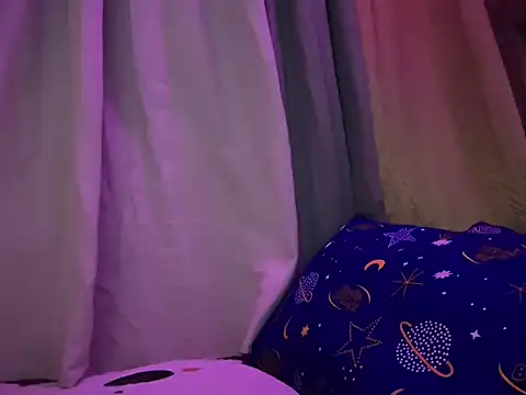 Urasian ladybug online show from 05/20/26, 03:13