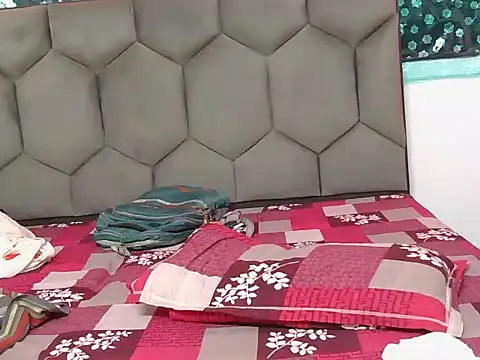 Diyaa Singh online show from 11/16/25, 01:28