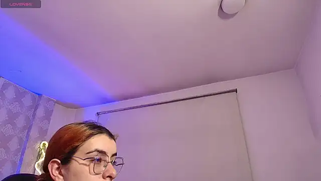 Naomy tay1 online show from 12/23/25, 03:37