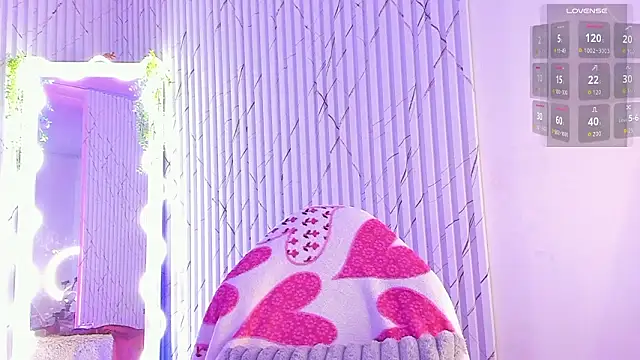 Naomy tay1 online show from 03/21/26, 08:19