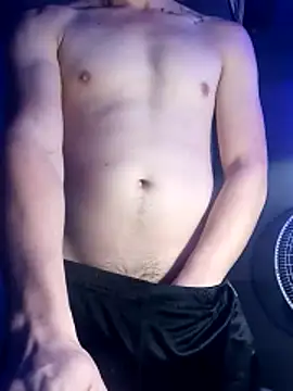 PitudoWuero online show from 02/10/26, 01:04