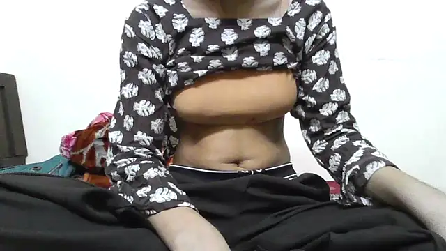 modelnishu online show from 04/24/26, 02:41
