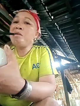 Snapshot of Mamapm20 chatting on 09/17/25, 05:09 Mamapm20 online show from 09/17/25, 05:09