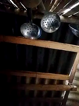 Snapshot of Mamapm20 chatting on 10/03/25, 11:46 Mamapm20 online show from 10/03/25, 11:46