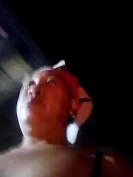 Snapshot of Mamapm20 chatting on 10/05/25, 12:25 Mamapm20 online show from 10/05/25, 12:25