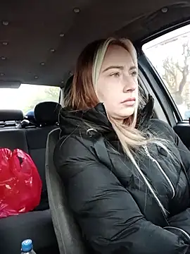 Snapshot of Reina_Cummings chatting on 11/26/25, 05:52 Reina Cummings online show from 11/26/25, 05:52