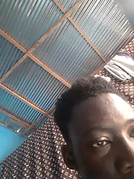 Snapshot of azomedo chatting on 04/12/26, 10:09 azomedo online show from 04/12/26, 10:09