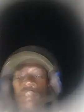 Snapshot of azomedo chatting on 04/15/26, 09:48 azomedo online show from 04/15/26, 09:48