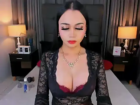 MiaMow online show from 06/05/26, 03:07