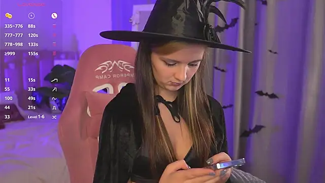 LilLisa online show from 10/24/25, 04:14