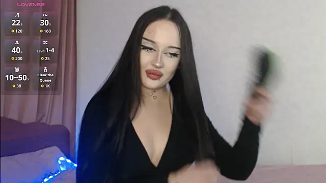 kari meow online show from 10/13/25, 07:25