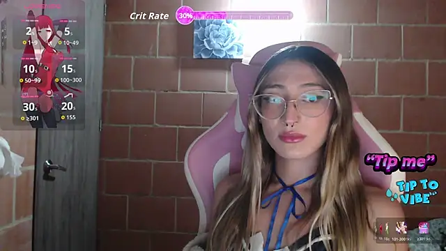 Snapshot of Andrea_camilaaa chatting on 12/05/25, 06:00 Andrea camilaaa online show from 12/05/25, 06:00