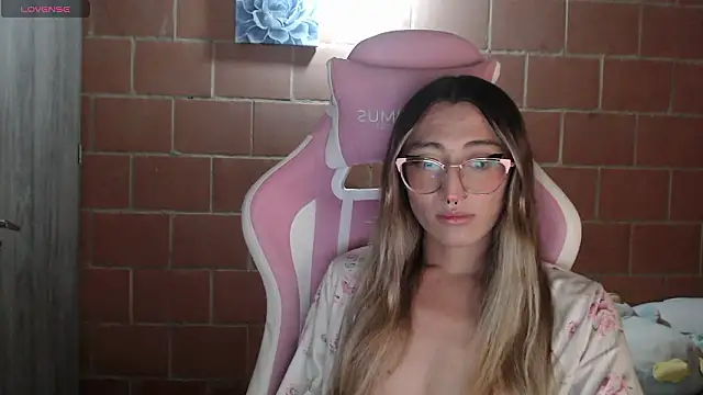 Andrea camilaaa online show from 01/16/26, 12:03