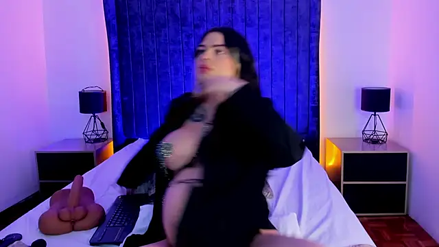 Snapshot of TahliaNovoa chatting on 10/25/25, 04:31 TahliaNovoa online show from 10/25/25, 04:31