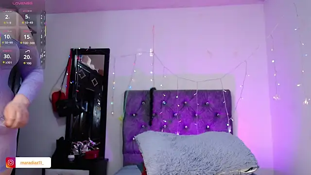 MaraDiaz11 online show from 02/28/26, 08:21