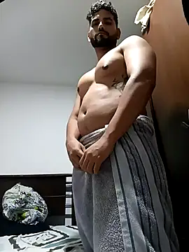 zequi1992 online show from 11/11/25, 06:24