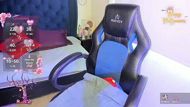 LucyPetit online show from 10/25/25, 01:29