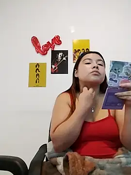 LucyPetit online show from 01/06/26, 01:37