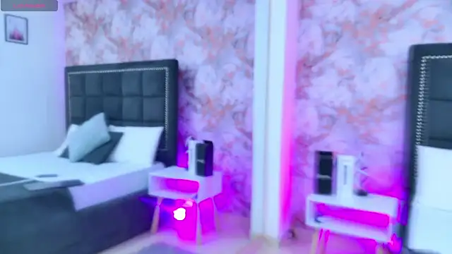 Angelique Angell online show from 09/10/25, 06:52