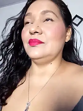 Laurasofia01 online show from 10/02/25, 03:02