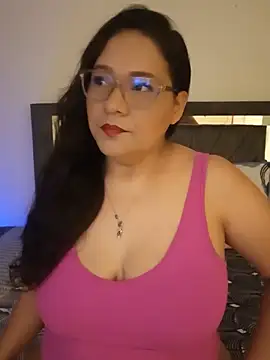 Laurasofia01 online show from 05/31/26, 01:07