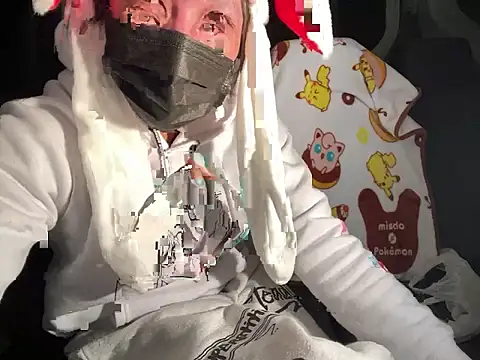 Snapshot of CAMEL1913 chatting on 12/13/25, 07:53 CAMEL1913 online show from 12/13/25, 07:53