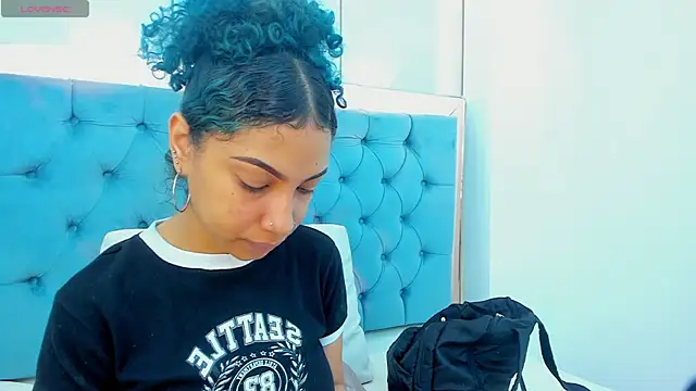 lis rous online show from 10/04/25, 11:19