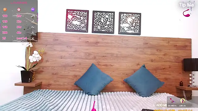 Snapshot of AlexandraCambell chatting on 02/25/26, 07:23 AlexandraCambell online show from 02/25/26, 07:23