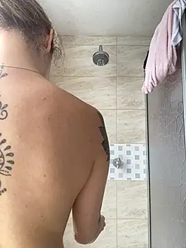 karla-thomsom10 online show from 01/13/26, 05:18