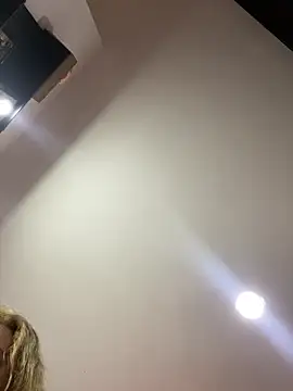 karla-thomsom10 online show from 02/06/26, 07:17