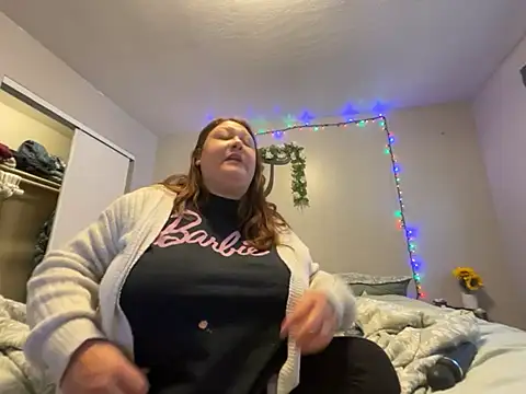 Snapshot of JizzyJazzunleashed chatting on 10/21/25, 07:03 JizzyJazzunleashed online show from 10/21/25, 07:03