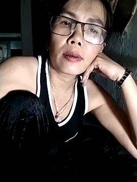 Snapshot of Minety473 chatting on 12/17/25, 06:30 Minety473 online show from 12/17/25, 06:30