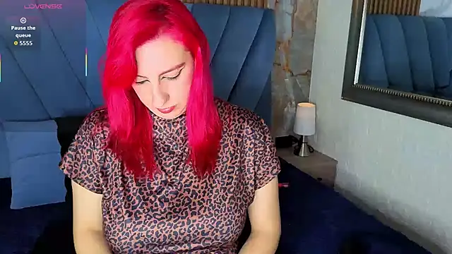 angel  red  online show from 11/30/25, 01:31