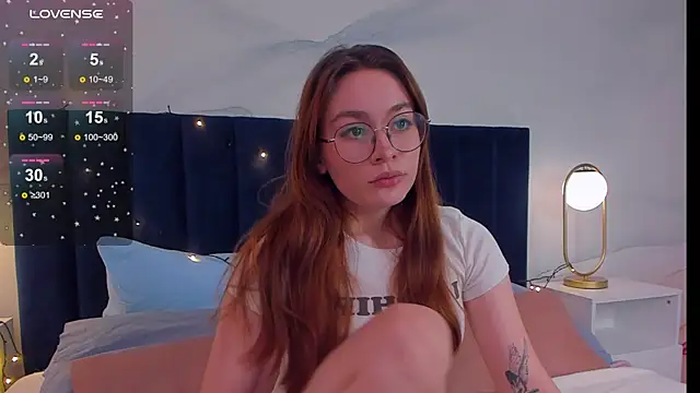 LanaAirlie online show from 10/14/25, 10:16