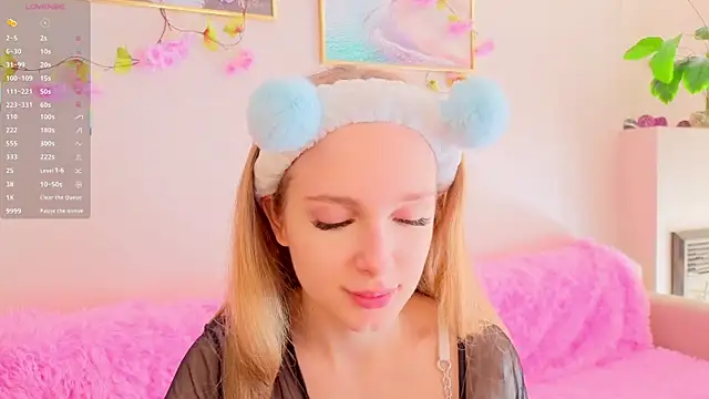 CindyGreen online show from 09/17/25, 06:48