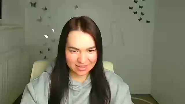 Lola Saymyname online show from 04/10/26, 01:16