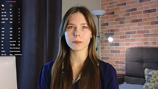 EmiliDen online show from 09/28/25, 08:14