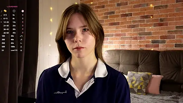 EmiliDen online show from 10/13/25, 05:13