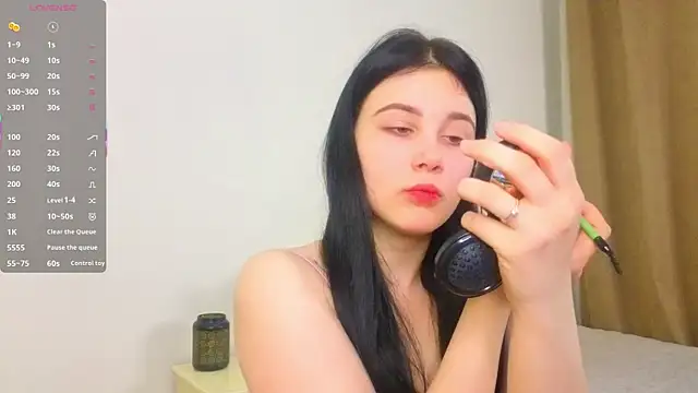 EnricaElis online show from 04/17/26, 09:29