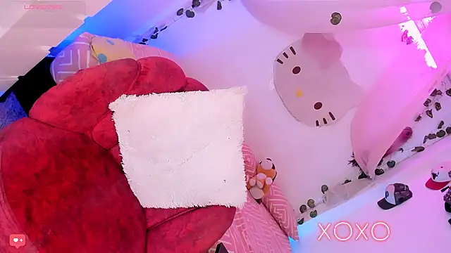 cassie dilaurentis online show from 10/16/25, 04:24