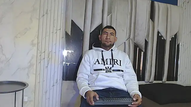 Morganandmegan online show from 10/13/25, 11:32