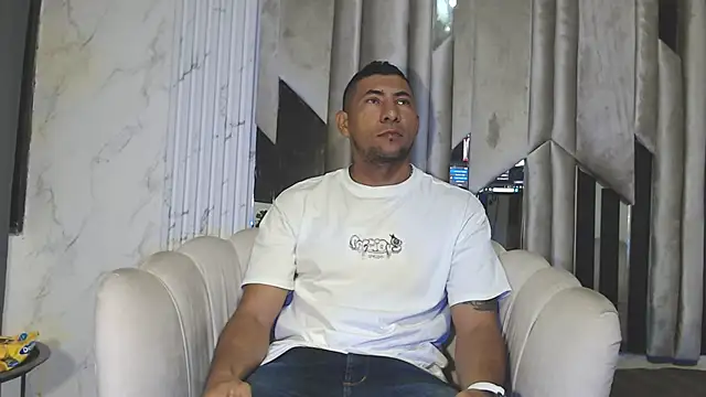 Morganandmegan online show from 10/30/25, 11:11