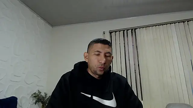 Morganandmegan online show from 11/19/25, 11:21