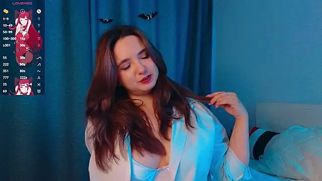 LucilleMcBride online show from 11/05/25, 07:41