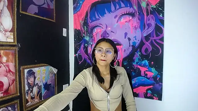 SofieLove 01 online show from 09/18/25, 09:22