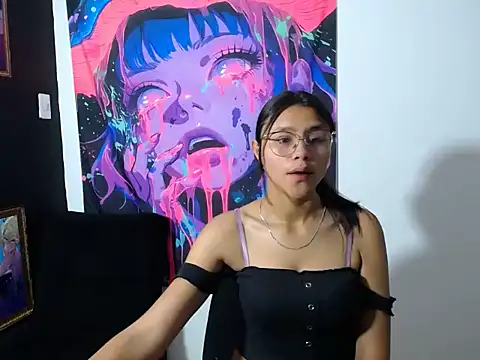 SofieLove 01 online show from 11/06/25, 06:58