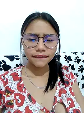 SofieLove 01 online show from 04/01/26, 08:06